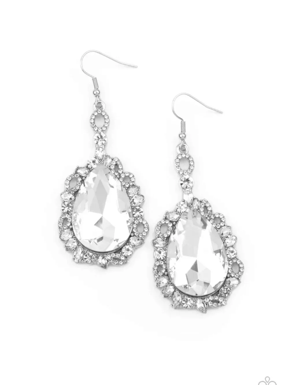 Paparazzi Jewelry Accessories - Royal Recognition - White Earrings - Vintage